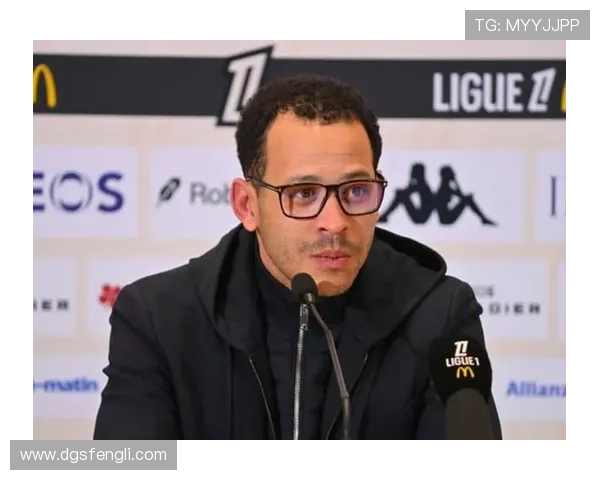 天空：罗塞尼尔周三将在看台上看切尔西比赛，之后接过帅印-直播吧